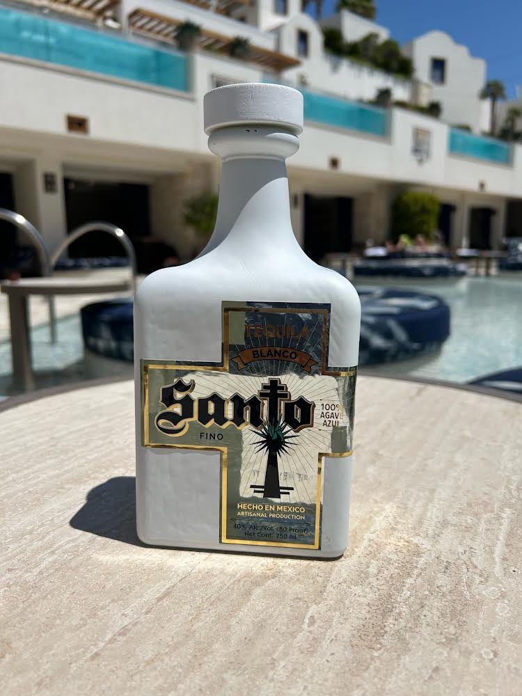 santo_spirit's tweet photo. Calling all #Redheads! We have the inside scoop that @sammyhagar is going to surprise fans at the @palms pool in #vegas today!  He might even join #threelockbox for a few songs. 😉😎🎸 https://t.co/VZF9wduz3l