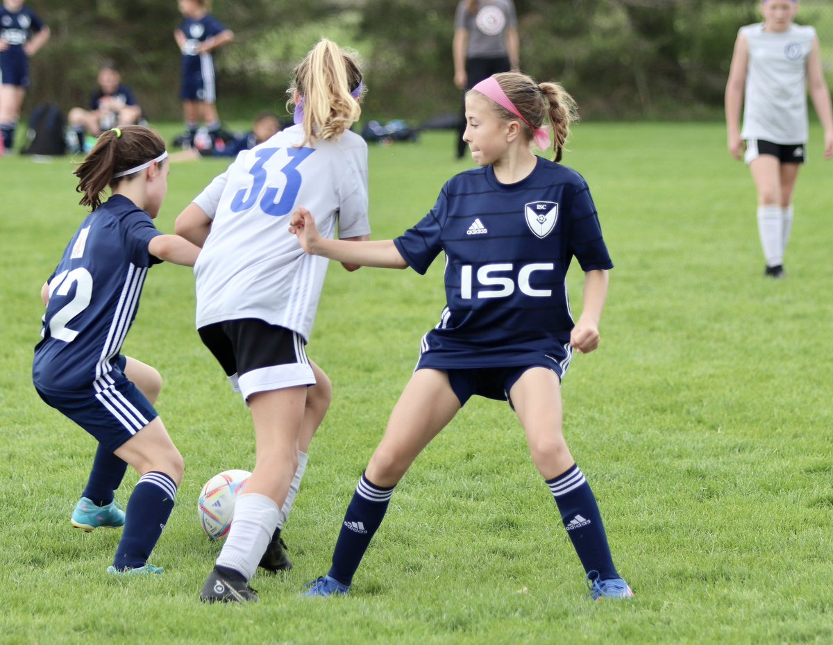 jon_rogers's tweet image. Weather much improved these weekend for soccer dadding 😎