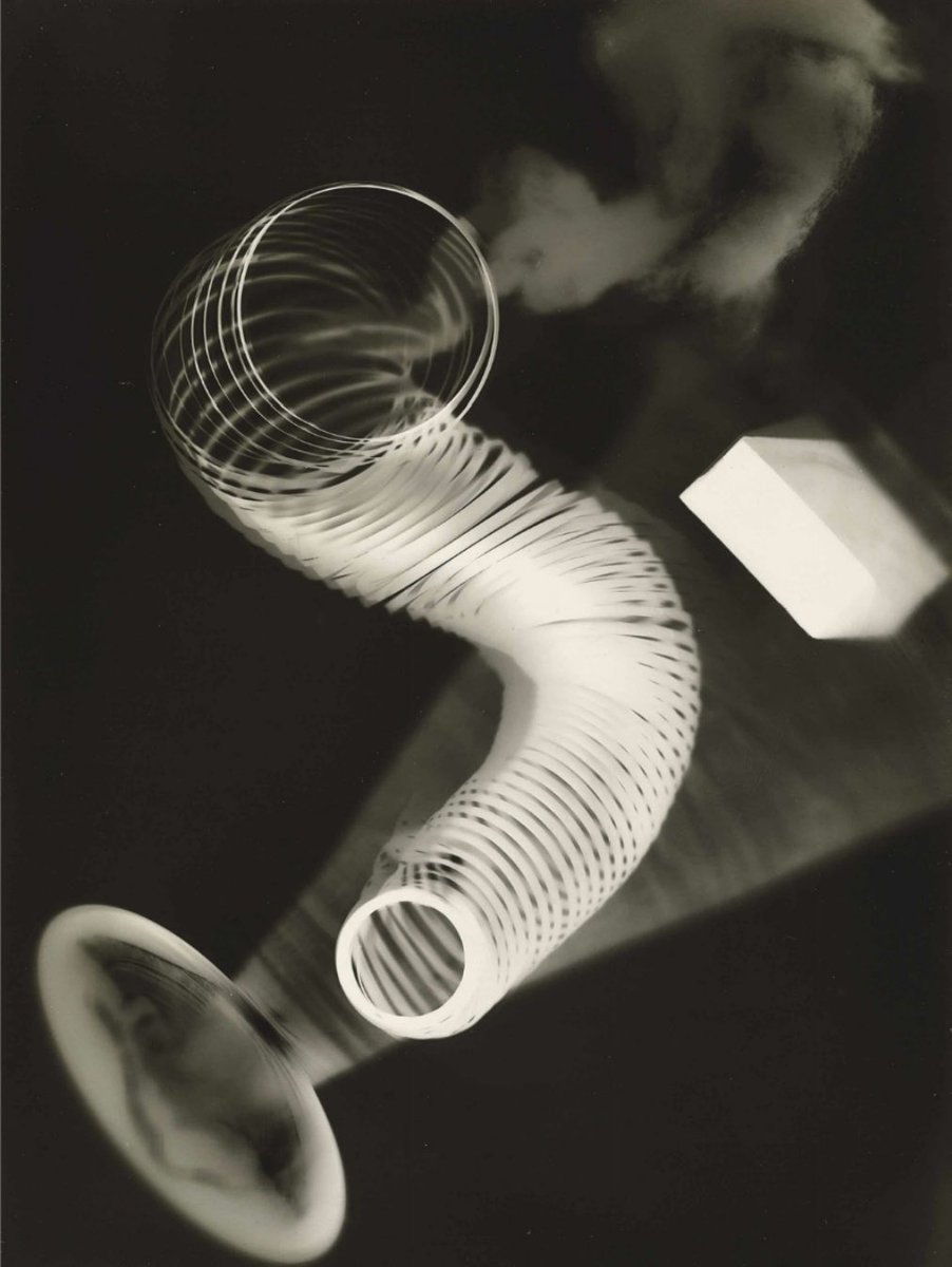 MoveableTypeUCL's tweet image. Academic articles, book, film, and art reviews, creative writing: keep sending us your work! 
All submissions should be sent to editors.moveabletype@gmail.com by the 15th May. Feel free to get in touch to discuss your choice of topic.
Image: Man Ray, Untitled Rayograph (1922)
