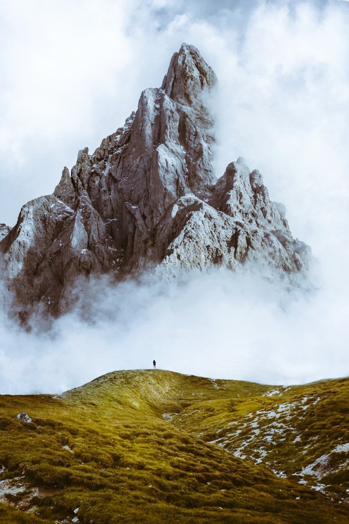 HombreMontana's tweet photo. 🌬🎐🪁🍃❄

"Pero no me preguntes a dónde voy, ya que viajo por este mundo sin límites, donde cada paso que doy es mi hogar". 

Dogen.🧗‍♂️ https://t.co/N0pKB2pfSn