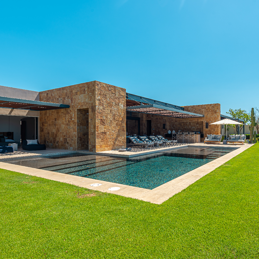 TheAgencyBaja's tweet photo. WEST ENCLAVE VILLA 25
Offered at $7,600,000 USD | $143,640,000 MXN
6 BEDS | 6 BATHS | 5,812.51 AC SF | MLS: 22-2761
Listed by Janet Jensen & Fabian Bouffier
Learn more about this property: https://t.co/axafWPRuS2
#WestEnclave #TheAgency #TheAgencyre #TheAgencyLosCabos https://t.co/tktKiHykWf