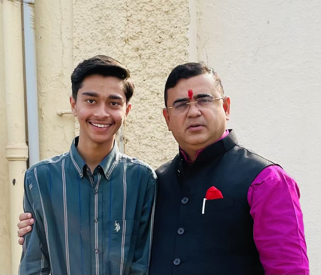 KrishnadeoRawal's tweet image. MENTOR @JaykumarRawal Bhau ❤️
#jaykumarrawal