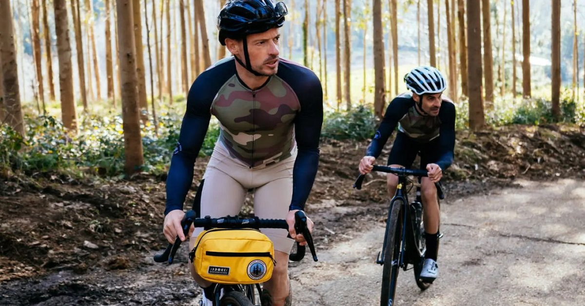 Get ready for your next off-road adventure with the all-new gravel cycling collection from Siroko. Designed to keep you comfortable and stylish on any terrain. Find out more at 👀tinyurl.com/SirokoGravel

#gravelcycling #offroadadventures #Siroko #CyclingGear #AdventureCycling