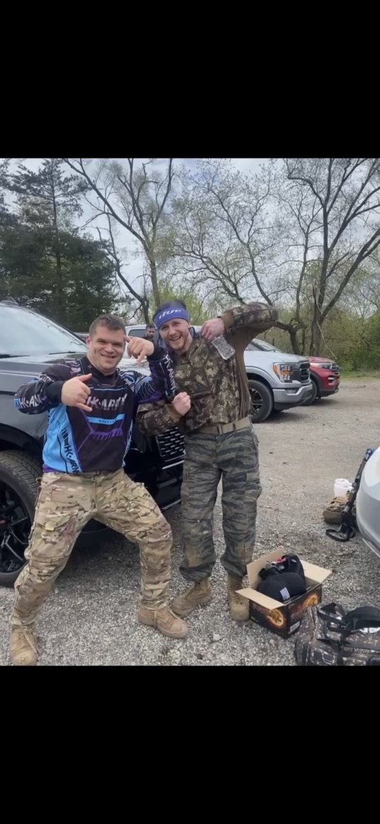 MVP_Divisions's tweet image. Will and Peter representing MVP at Hell Survivirs yesterday!

Peter was wondering if he had paint on his face?