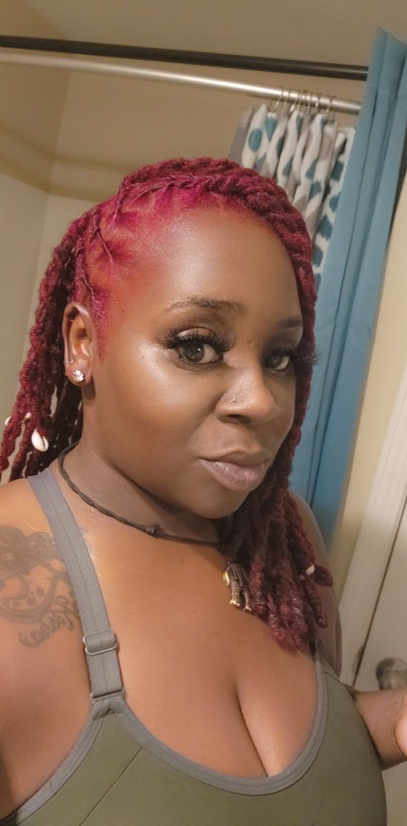 the_1_goodgurl's tweet photo. Floating thru memories in my phone and I just love some me‼️😍🥰 #thegoodgurl #walkwithme #urwelcome #locs #locked  #redlocs #ebonyfeet #prettytoes #prettyfeetgang #sexytoes #sexy #locqueen #thepediexperience https://t.co/KcrlqGdZIJ