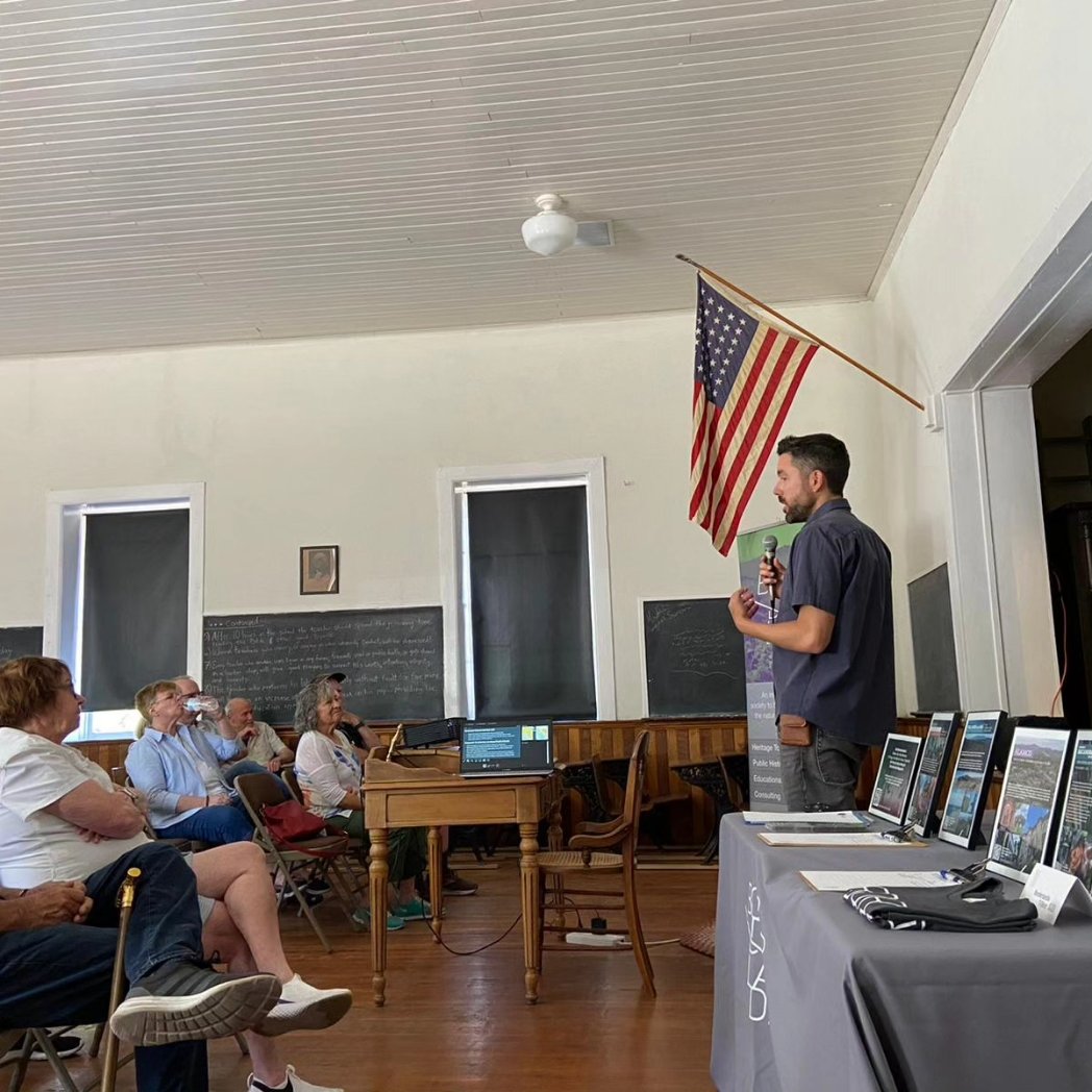 borderlandia_az's tweet photo. 🟡 Full house yesterday for #Borderlandia's public history presentation, "#Filibusters: French &amp; American Incursions into #Sonora!" @TubacPresidio

🟠 Have you heard about the #filibusteros?

🔗 https://t.co/fDfLJEn1hD

#Tubac #Arizona #Mexico #History #Borderlands #Tucson https://t.co/bUJmgAnLXD