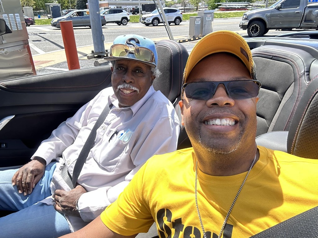 My road dog for the day..Love ya Dad 😎 instagr.am/p/Cr9Dq0fSzt5/