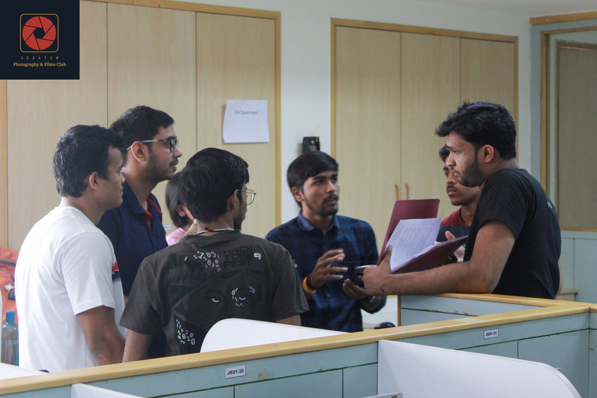 AnantMi_'s tweet photo. Exciting day mentoring my first hackathon at college! Loved hearing new and innovative ideas from the participants and helping them bring their projects to life. Can't wait to see what they accomplish in the future
Great experience #hackathon #mentoring #innovation https://t.co/EG5NQsiyth