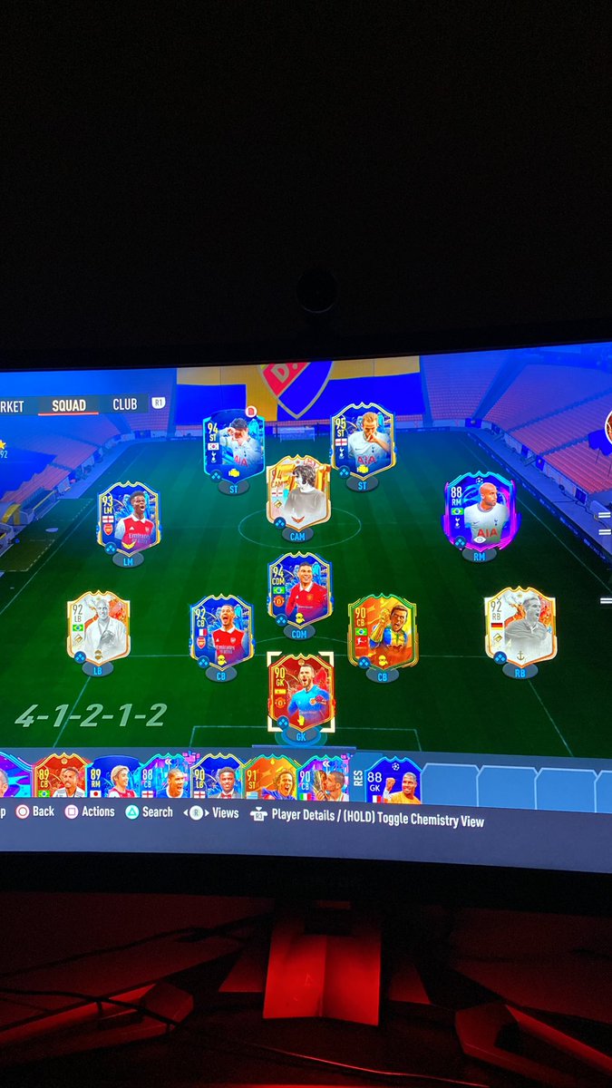 WiklundElis's tweet photo. @DannyAaronsFUT Like? https://t.co/J7Kl3K8wP3