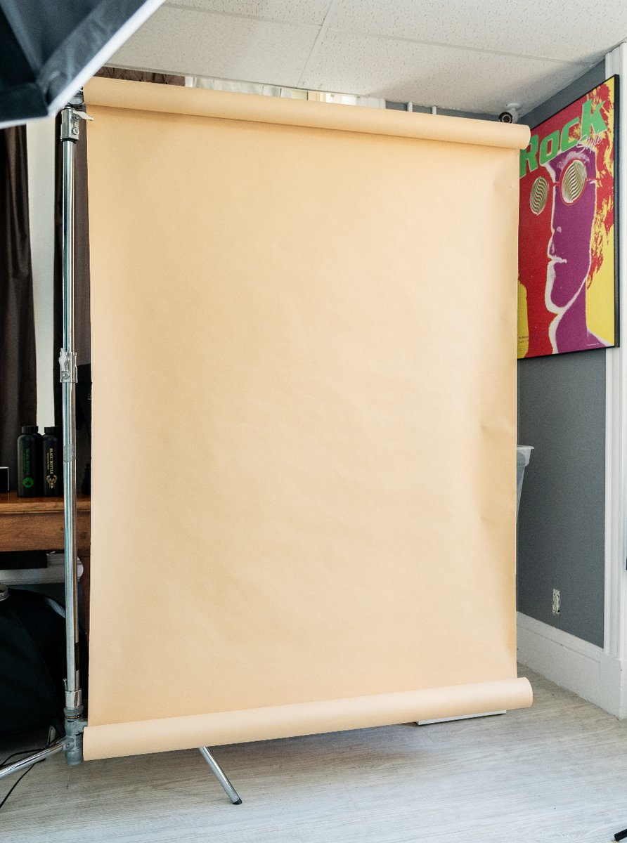 worldofmoco's tweet photo. We've got everything you need to take your photography to the next level, including natural lighting, a cyc wall, ample space, a variety of backdrops, and all the necessary equipment.  #photographystudio #quality #natural lighting #cycwall #space #backdrops #equipment #Moco's https://t.co/0bm7gWQEzP