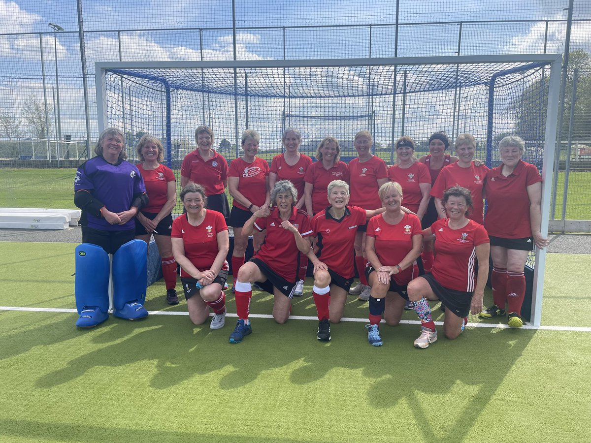 WWMastersHoc65s's tweet photo. A fab day of hockey 🏑 with the @WalesLadiesHock 65s squad today as they took on a very strong Midlands side in the first game &amp; a younger @LeicesterHockey team in the second! Loads of positives to take from the games &amp; plenty of hwyl! What a bunch of legends! ❤️🏑🏴󠁧󠁢󠁷󠁬󠁳󠁿 https://t.co/ytg9u6zfko
