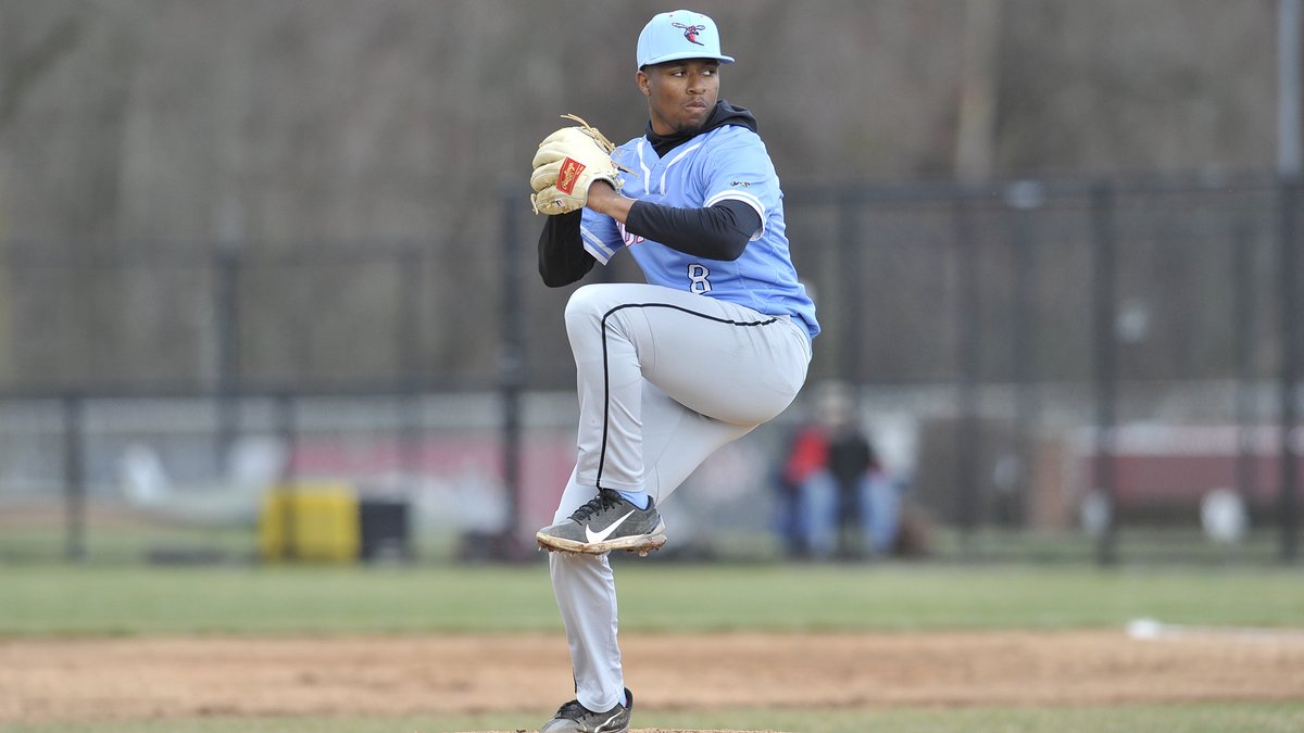 DSUHornets's tweet photo. An offensive outburst that saw 5 Hornets record a multi-hit game.

Hiram Davis gets his third win on bump this season after being called upon from the bullpen for three innings of relief #FearTheSwarm #UnfinishedBusiness

Full story -  https://t.co/wdZELLii3K https://t.co/1GtDjmG77D