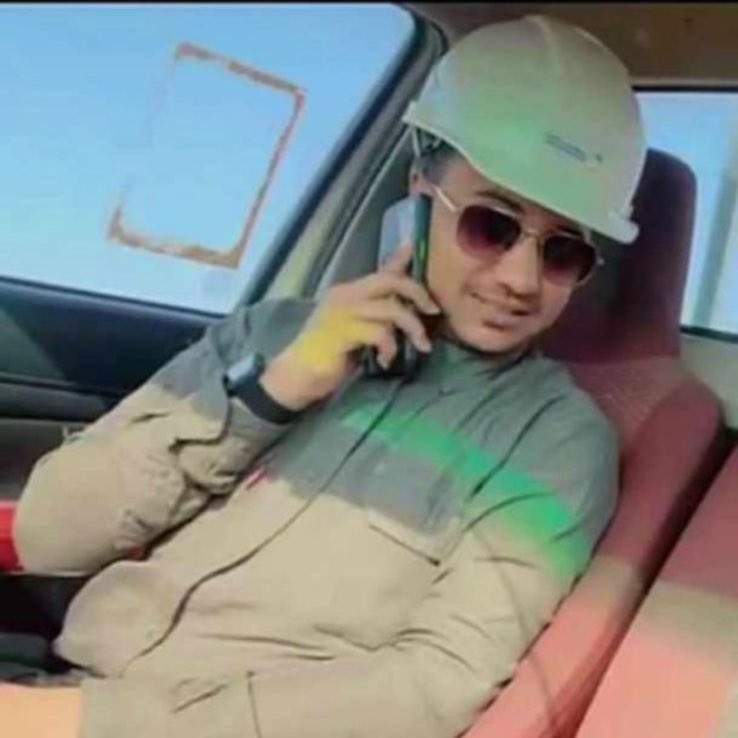 انتقل إلى رحمة الله تعالى أحد أبطال وحدة كهرباء صامطة علي كريري إثر تعرضه لصعق كهربائي وإنا لله وإنا إليه راجعون ..
#جازان_الان