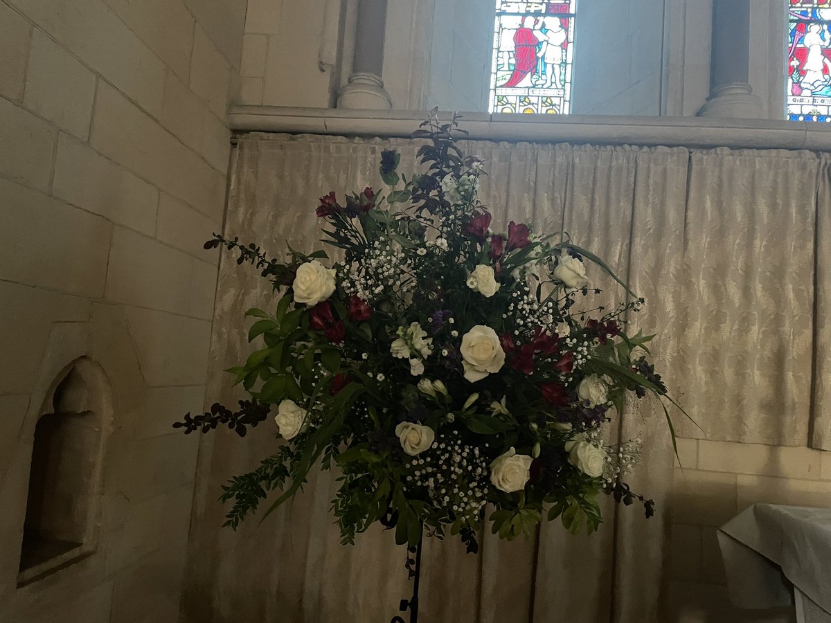 jennyHollingsbe's tweet photo. #AllSaintsStanford for Celebration #CoronationService led by #RevStephenDougal great hymns and readings, my reading #Proverbs8 v1-16 - followed by #proseco and nibbles https://t.co/svIWFrhOcj