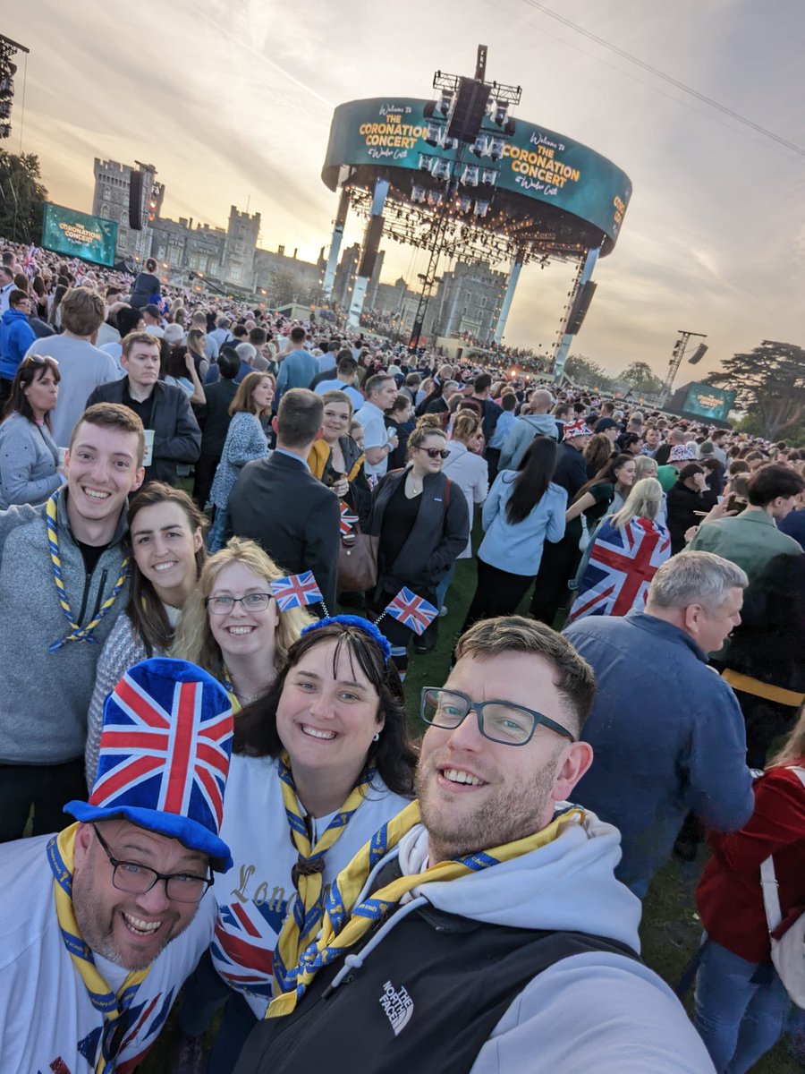CheshireScouts's tweet image. Here’s Team Cheshire’s Adam, Charly, Ruth, Darren, Lisa and Richie representing Cheshire Scouts at the Coronation Concert in Windsor #coronationconcert👑