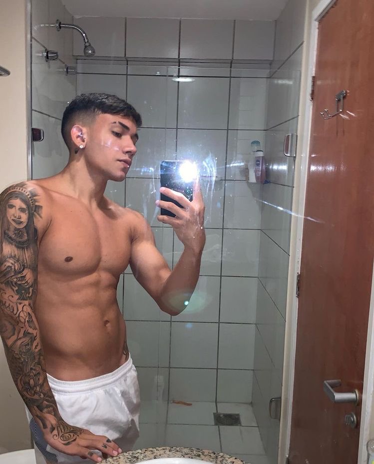 ndbielll's tweet photo. Vão la ver is stores do Instagram: 

https://t.co/pYCf4cjxdM https://t.co/U0MVWZKzlU