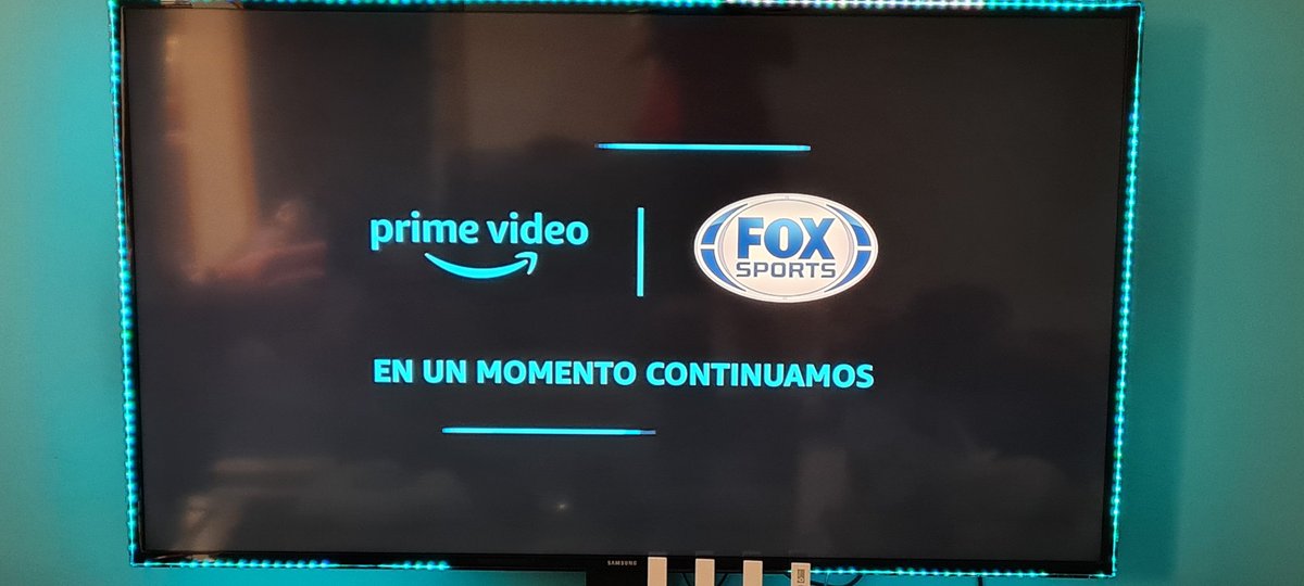 Leonmex's tweet photo. #foxsports qué significa esto??? Por qué meten comerciales, de qué sirve pagar el canal plus??? https://t.co/NNzNNbvduG