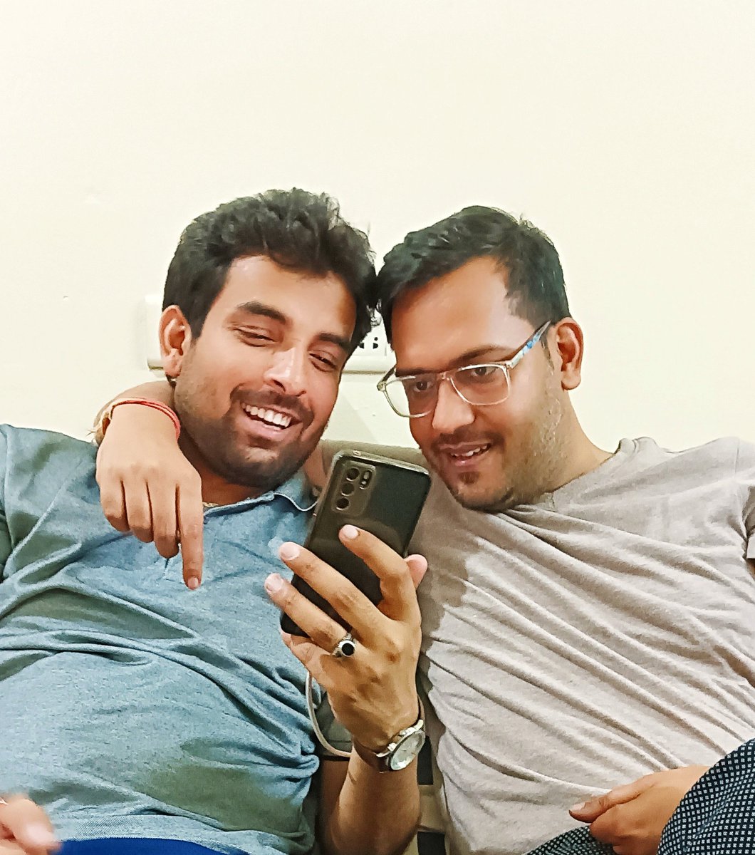 imonikaudeshi's tweet image. People crazy for twitter at 2 am...
@VImvinit007 @IamGMishra #twitteraddict