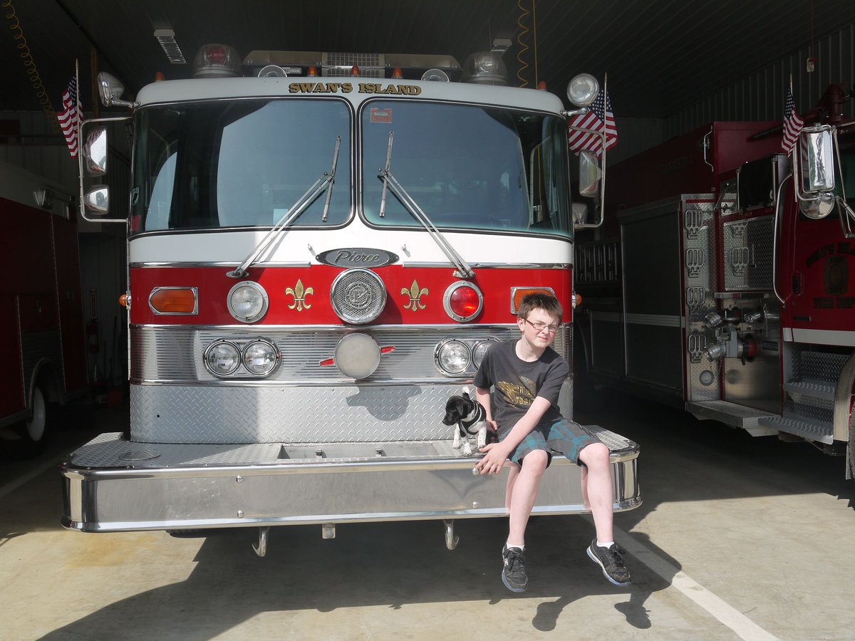 ardner 🌙 tweet media