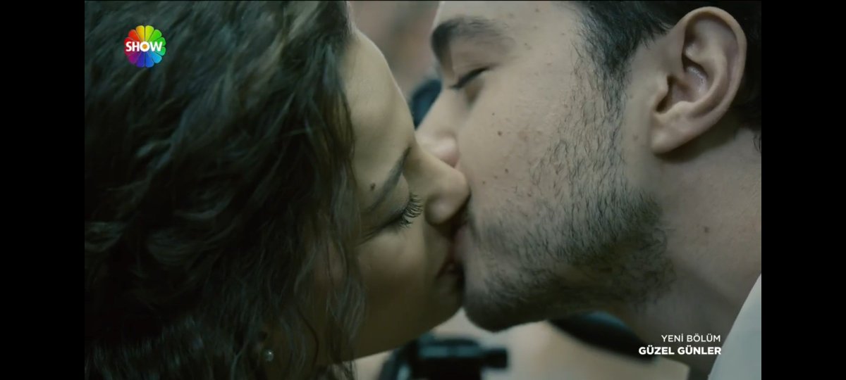 DiziciBagyan's tweet photo. Leyla Tanlar &amp; Burak Dakak ✨ 💘
#MihSel #GüzelGünler https://t.co/Dxgquo0uaG