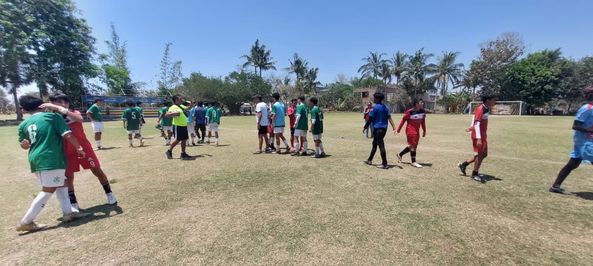 AMFproMX's tweet photo. En su debut en un torneo juvenil, el equipo #TalentosAMFpro categoría 2008, nuevo proyecto de la #AMFpro, logra el subcampeonato de la #CopaVallarta tras empatar 1-1 en tiempo regular y caer en serie de penales vs Gallos Mx Vallarta.
#SoyAMFpro https://t.co/5sRJ2XiW77