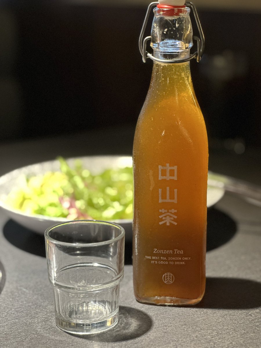 台中名產絕對是消波塊
那個是和牛咖喱泡芙🥹❤️
好吃已經二訪了

台中還有厲害的燒肉嗎？
不要跟我說屋馬🤣

▪️燒肉中山
地址：台中市南屯區大墩路531號 https://t.co/Wt3CItnpud