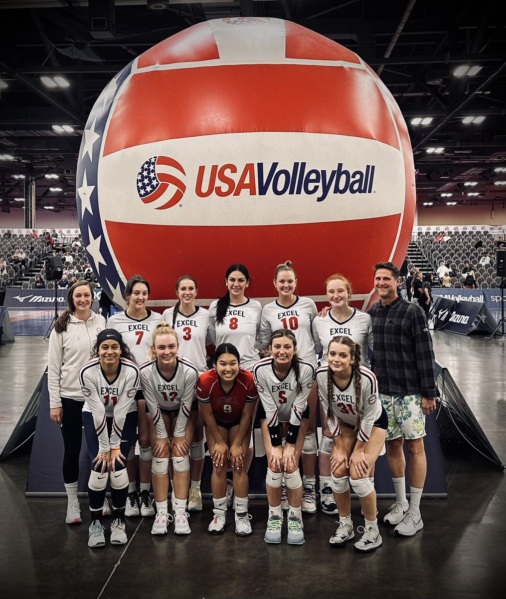 TalaiaTongaVB's tweet photo. last week i played in my last club vball tournament at nationals
so many memories, good times &amp; friendships i've made
thank you to all my coaches, teammates, family &amp; friends who believed in me
ready for the next chapter in WV
the marathon continues...
#co2023 #SeniorSzn https://t.co/OrmEpG7lSz