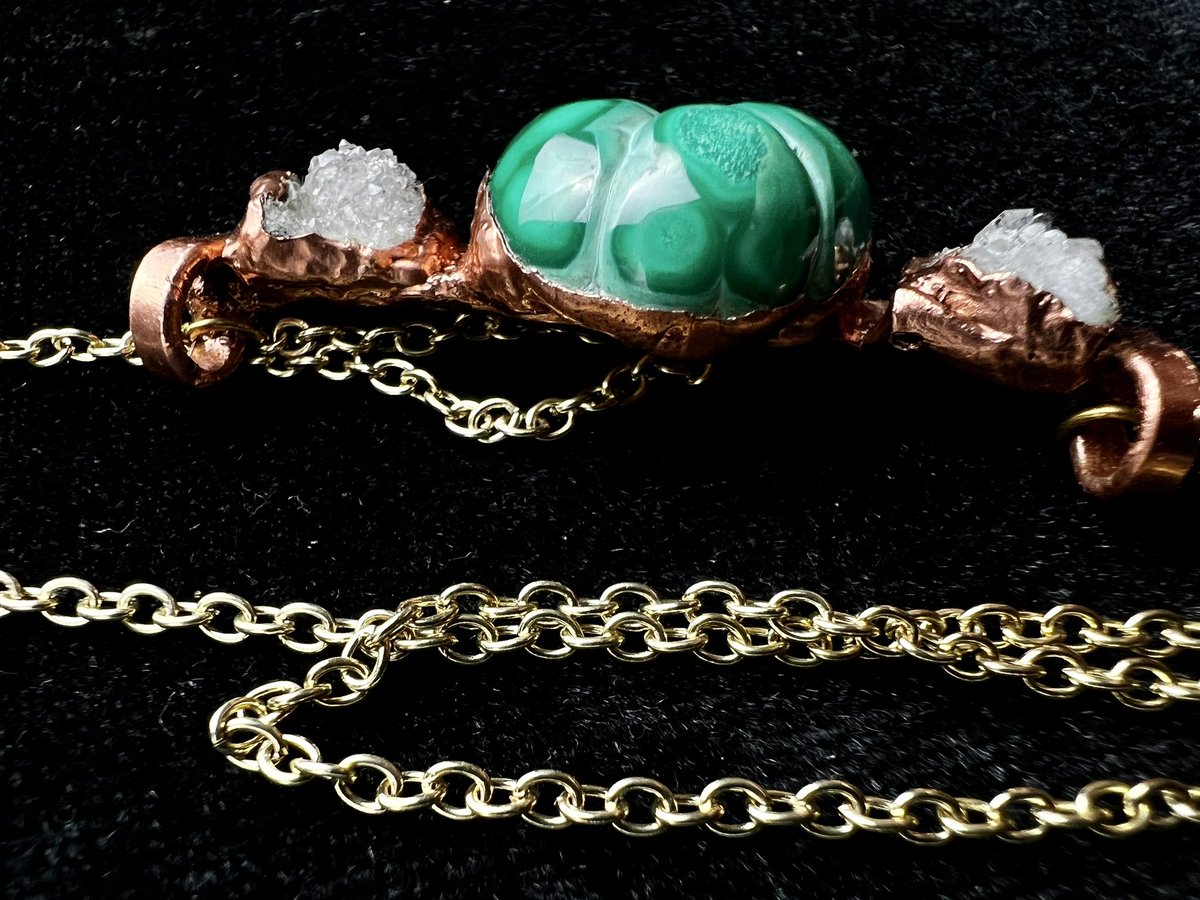 locallylostTX's tweet photo. One of my favorite pendants got sold 🥹 It was a Congolese Chrysocolla Malachite piece. If your into #handmadejewellery and also pieces that are hand carved by the owners check us out. Follow for to see more post and also for updates on additions to our website. https://t.co/vOLyKc3htX
