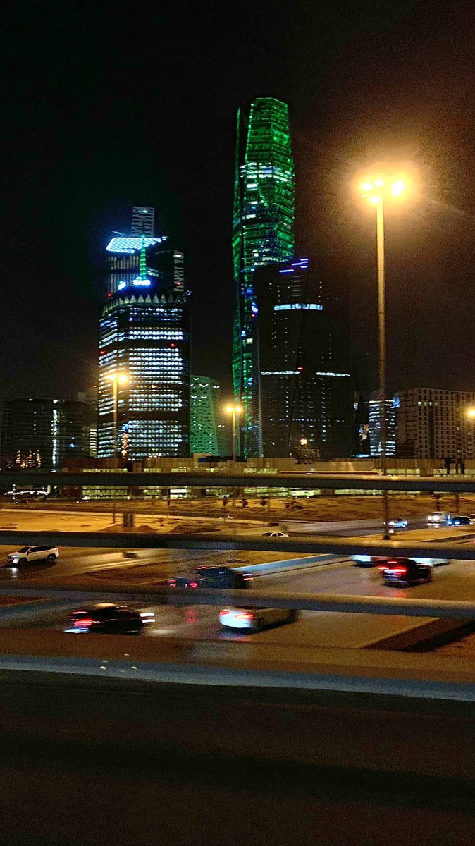 lastgoldn's tweet photo. Hi Riyadh :/ https://t.co/OgtlD1LHQV