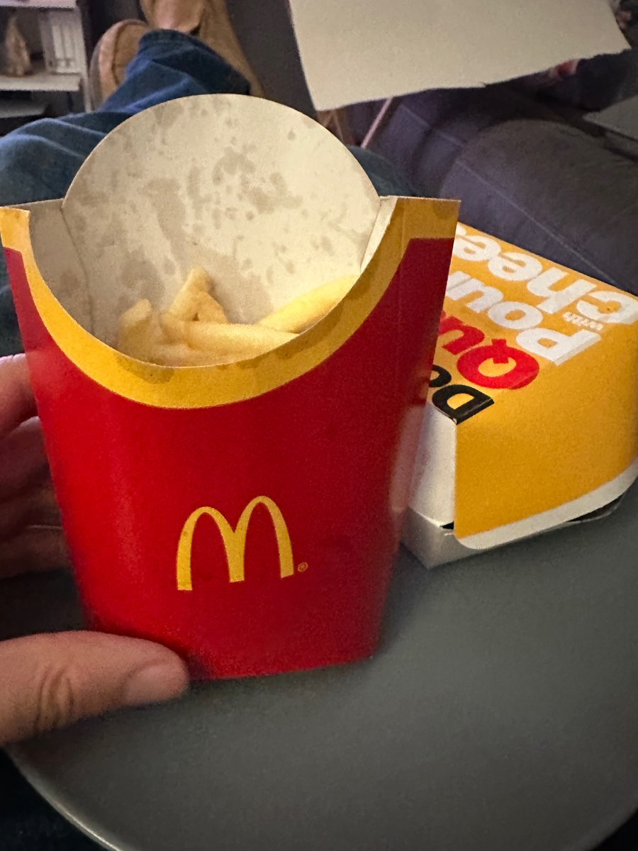 PMizzle's tweet image. Always check @McDonaldsUK before you leave with your takeaway. Apparently this is a large. I didn’t realise only the packaging was larger but no extra contents.