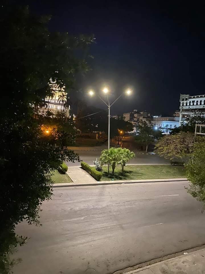 Así amanece La Habana de tranquila #CubaPorLaPaz
<a href="/MincinCuba/">Comercio Cuba</a>