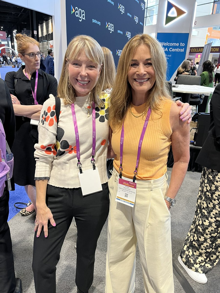 East meets west (coast)!@KateScarlata_RD and @robinberlinrd ! 
Both have the same goal- to help patients enjoy eating and get proper nutrition!

#GI #IBS #SIBO #RD #RDchat