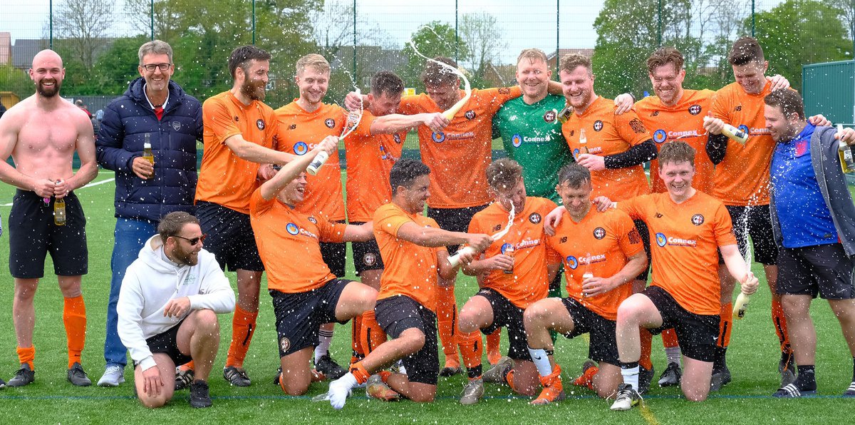 Bracknell Sunday Premier Division Champions 22/23 🏆 🧡🖤