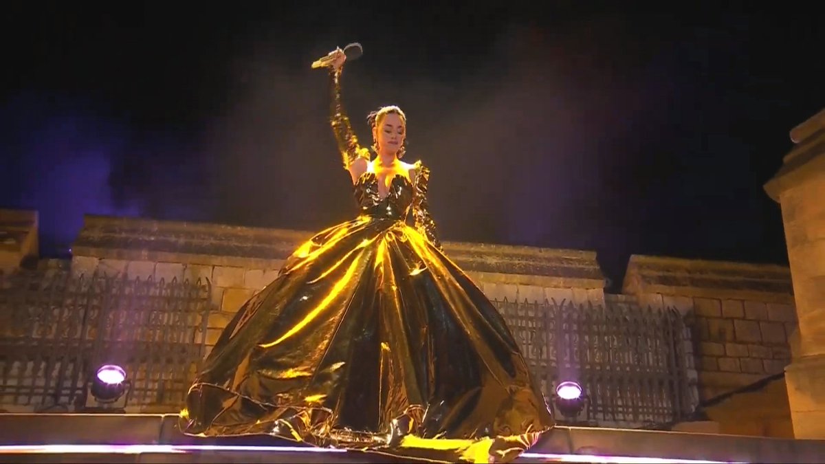 | Katy Perry performs 'Roar' at the Coronation Concert in Windsor.