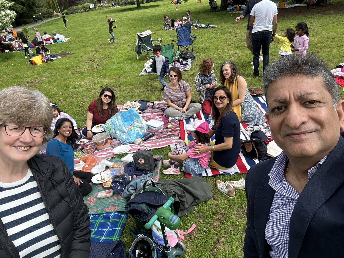 Amazing to attend celebrations at #PinnerVillageGardens as part of <a href="/harrow_council/">London Borough of Harrow</a> #Coronation 

Lovely to meet #PinnerSouth residents &amp; see amazing performances including #PinnerSteelBand 

Thanks to all attending &amp; our wonderful local MP <a href="/DSimmonds_RNP/">David Simmonds CBE, Conservative MP</a> &amp; Mayor <a href="/MoteJanet/">Janet Mote</a>