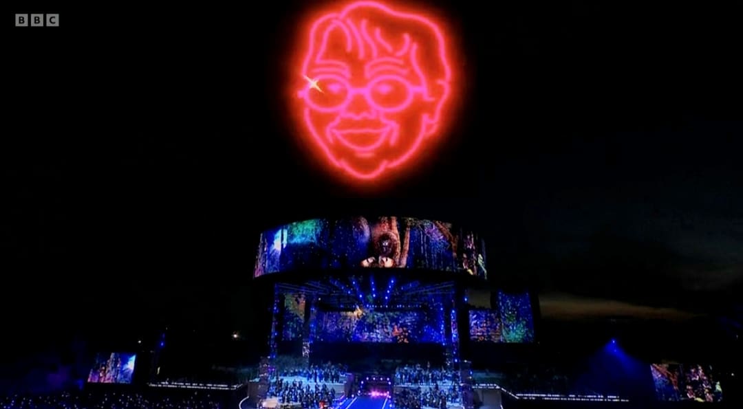 WhosThatGav's tweet image. Impressive drone work. #CoronationConcert