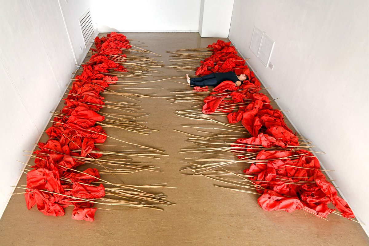 BeaLast's tweet photo. Reimagining of #TheRedBags #SculpturalDrawing #artinstallation 2022-2023
β’ @AestheticaMag #artprize 20th anniversary @YorkArtGallery
β’ @OxoTowerWharf #cluster #London
β’ @gracefieldarts #studios #Scotland & for @spring_fling 20th anniversary 2022 @WeAreUpland π https://t.co/IAQbx5Pw2k