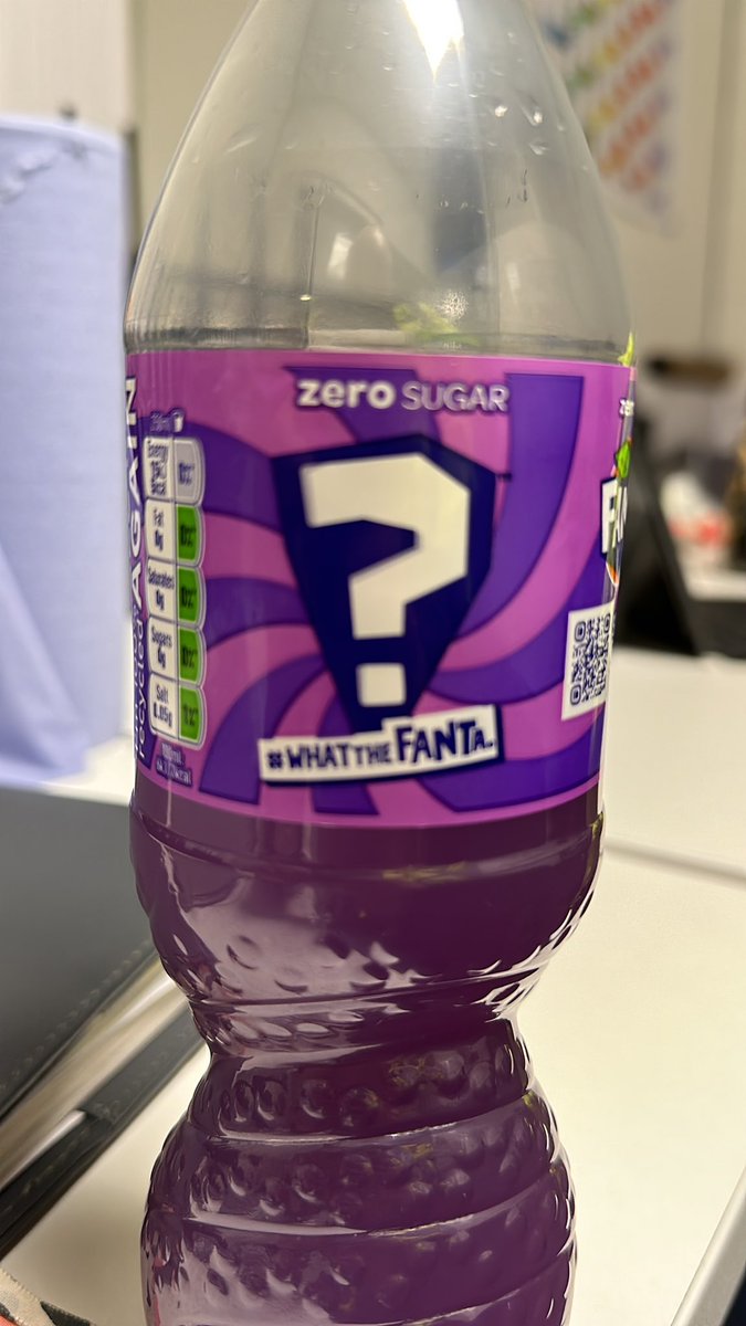 Conway_KK's tweet photo. Screwball ice cream flavour at the #whatthefanta https://t.co/XfL1SAf0JE