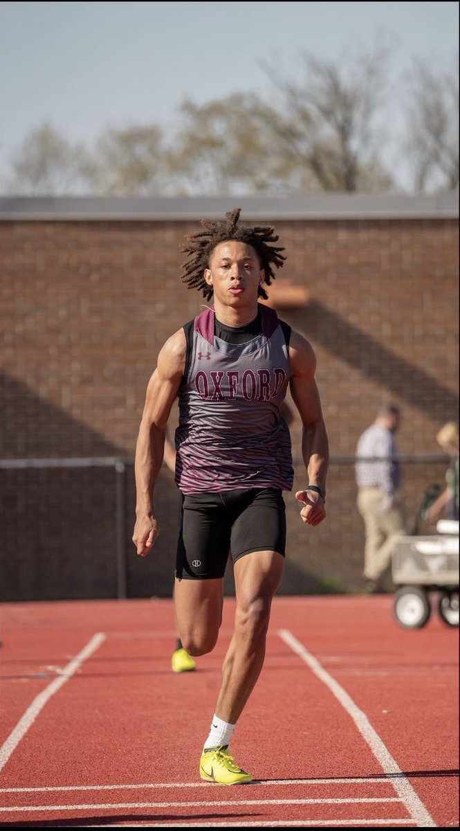cj_boyer16's tweet photo. New track career been taking me really far this season- broke the school record (22-3) - qualified for districts- jumping state numbers- 4 gold medals https://t.co/0iJO4jNvfi