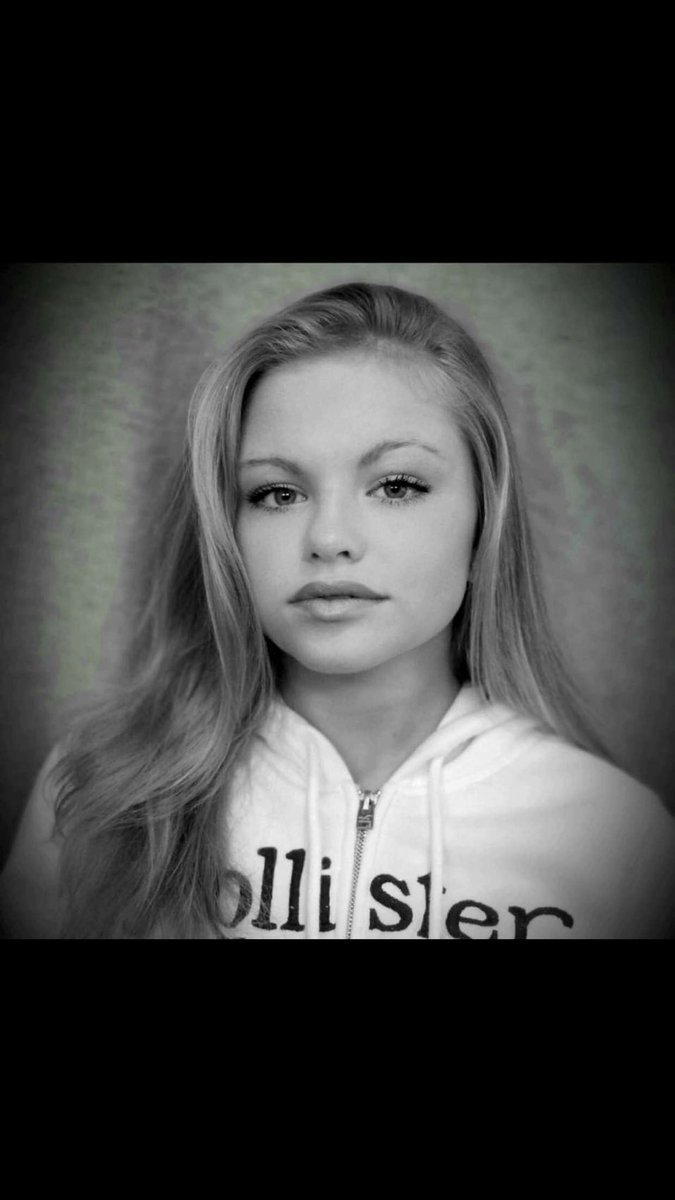 Lisa_M_E's tweet photo. Forever in our hearts 💜 Think of you so much this time of year, especially this year! You are forever part of the MHS class of 23’ 💔@EastonEibel @tylerengle13 https://t.co/nyGLBvva4r