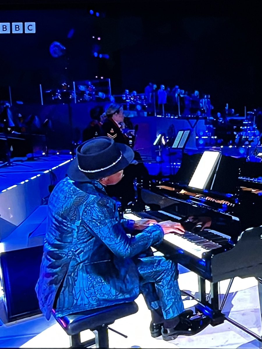 joshuakanebespk's tweet image. To proud to have my tailoring worn on stage tonight in front of our new king! Alexis French wearing my silk 3 tailors suit. #kingscoronation