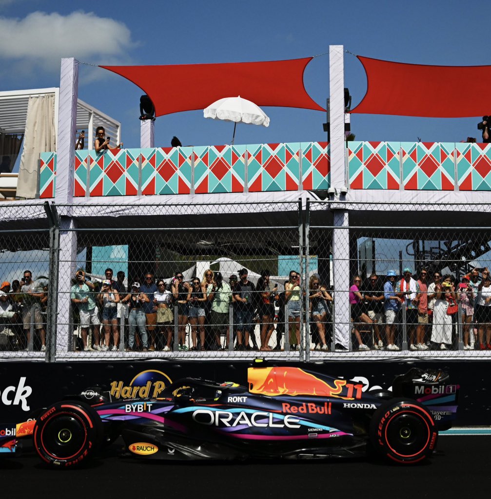 Red Bull Racing On Twitter Sur Les 4 Grand Prix Qui Se Sont Finis red-bull-racing-on-twitter-sur-les-4-grand-prix-qui-se-sont-finis