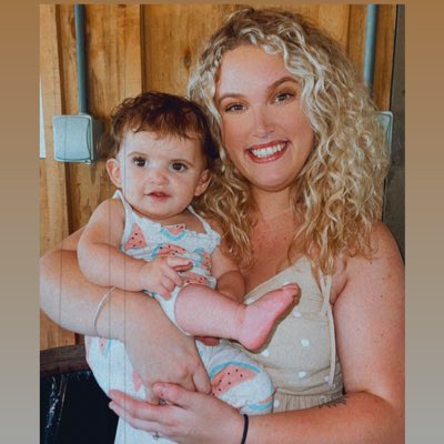 ashleygrace224's tweet photo. #NewProfilePic https://t.co/fBE6USpI07