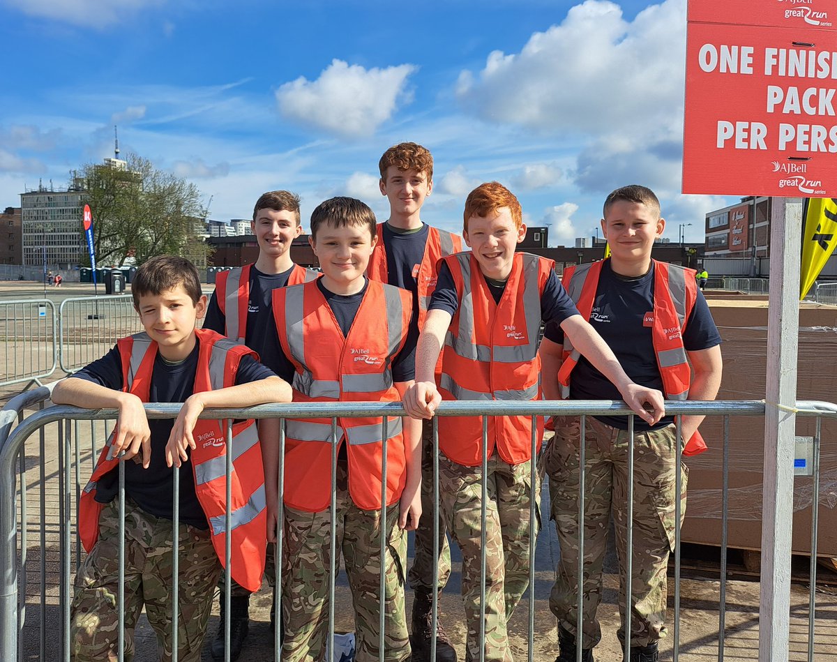 487ATC's tweet photo. Well done to 487 sqn, @495atc &amp; 165 sqn, for volunteering over the Coronation Weekend, manning the finishing stations at the Birmingham 10km &amp; Half Marathon today.

See the full story 👇

https://t.co/m8ck7ySXcI

 @OC_WarksBham 
@aircadets 
@WMRFCA 
@YOUWestMids 
@wbwaircadets https://t.co/hWjPi8rN4M