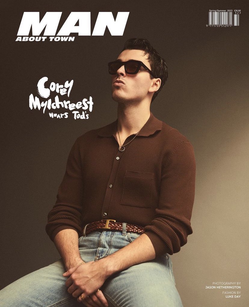 CoreyMylchDaily's tweet photo. 📸 | Corey for Man About Time Magazine #coreymylchreest 👑 #QueenCharlotte https://t.co/rcpZkuQbYK