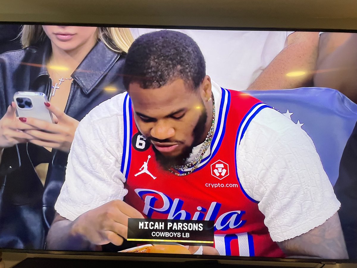 Noted Philly fan and wannabe #Eagles player Micah Parsons in the crowd today

#FlyEaglesFly #HereTheyCome #ForTheLoveOfPhilly