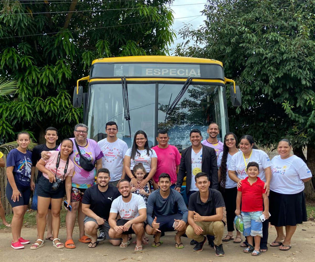 venenosadoacre's tweet photo. Uma pausa da fofoca, pq eu tbm tô tentando um lugarzinho no céu! rsrs 

Missão cumprida, 1280 cestas básicas distribuídas. Além de kits de higiene, massa, leite e fraldas. Projeto Olhar Diferente. ❤️ (@polhardiferente) https://t.co/lETo5WCbZy