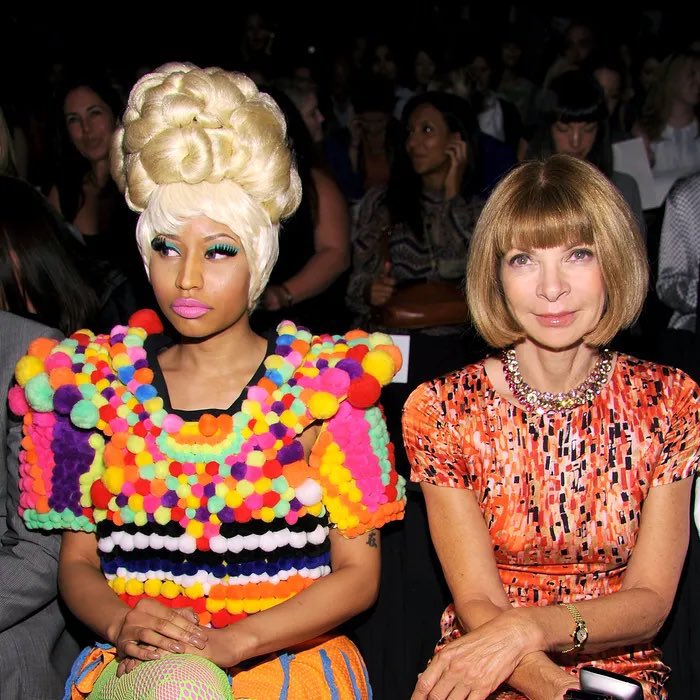 Itsjakeanthony_'s tweet photo. Nicki really sat front row next to ANNA WINTOUR in 2011 at the Carolina Herrera show. IcoNIC tingz ✨ #OnikaWinsAgain https://t.co/TODwArMMVR