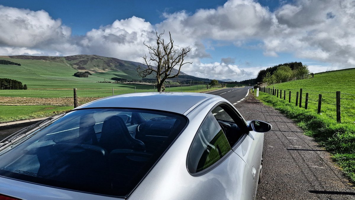 An early morning run down into the Scottish Borders before meeting the lads for brekkie at Aroma Cafe in Biggar. 😎 <a href="/ScotsMagazine/">ScotsMagazine</a> <a href="/VisitScotland/">VisitScotland</a> #Scotland #scottishborders #scotspirit #carsandcoffee #porsche #porsche911
