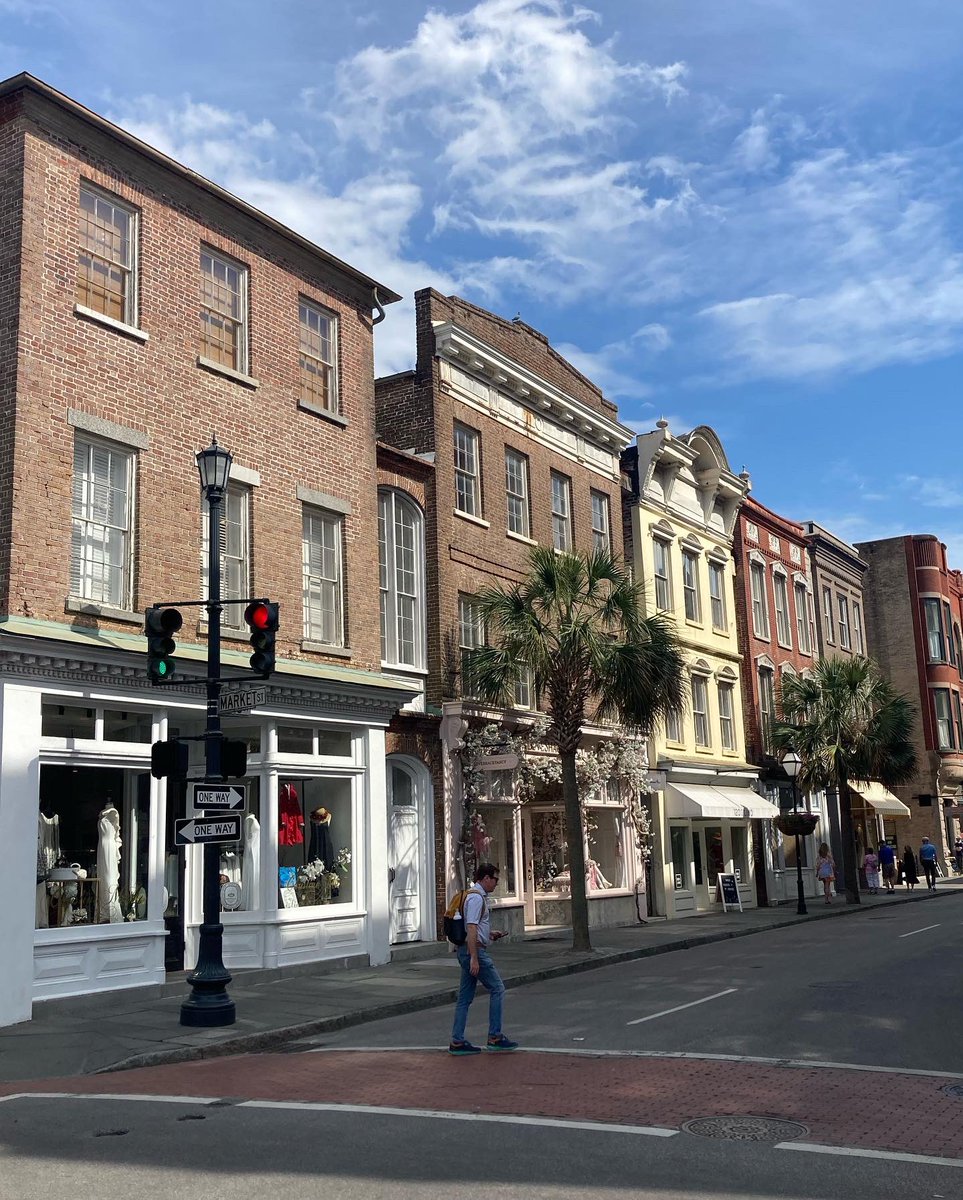 Charleston, South Carolina. Gorgeous theatre and interesting few days finding out about the history of this town. A beautiful place with a haunting past. 

#touring #actor #tourlife #gruffalo #usa